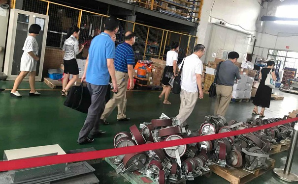 江蘇省新技術(shù)新產(chǎn)品鑒定會(huì)，智能裝備企業(yè)